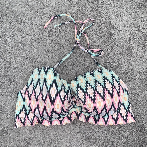 Victoria’s Secret Bikini Top - Picture 1 of 3